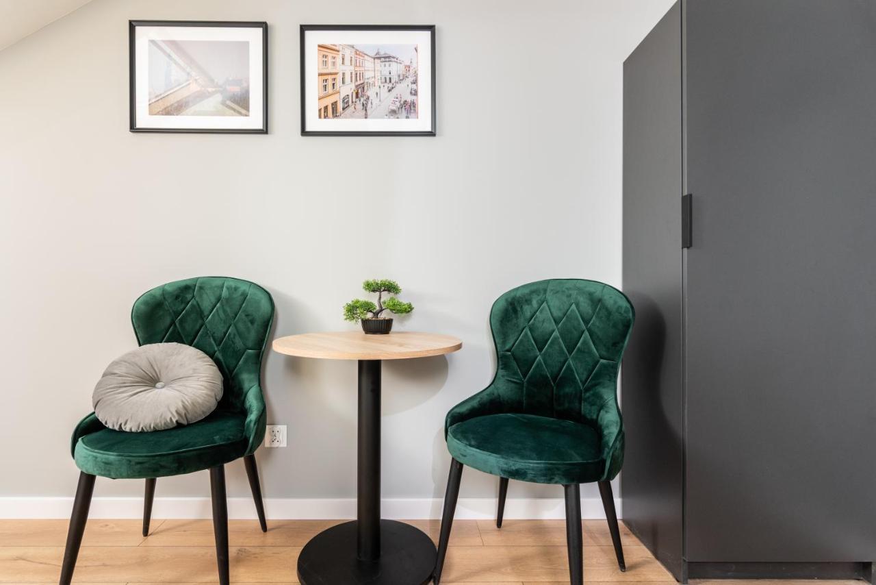 Apartamento Felicjanek 15 - By Upstairs Cracovia Exterior foto