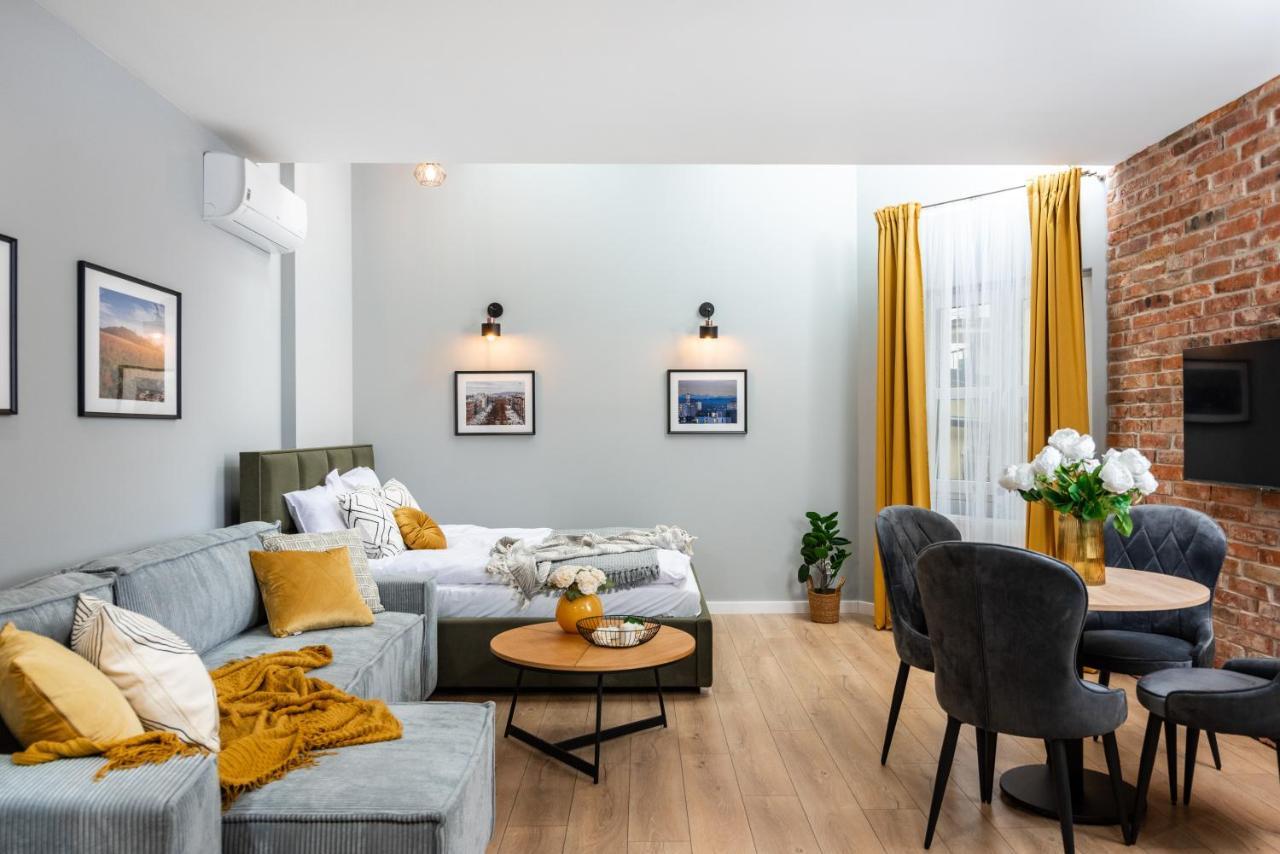 Apartamento Felicjanek 15 - By Upstairs Cracovia Exterior foto
