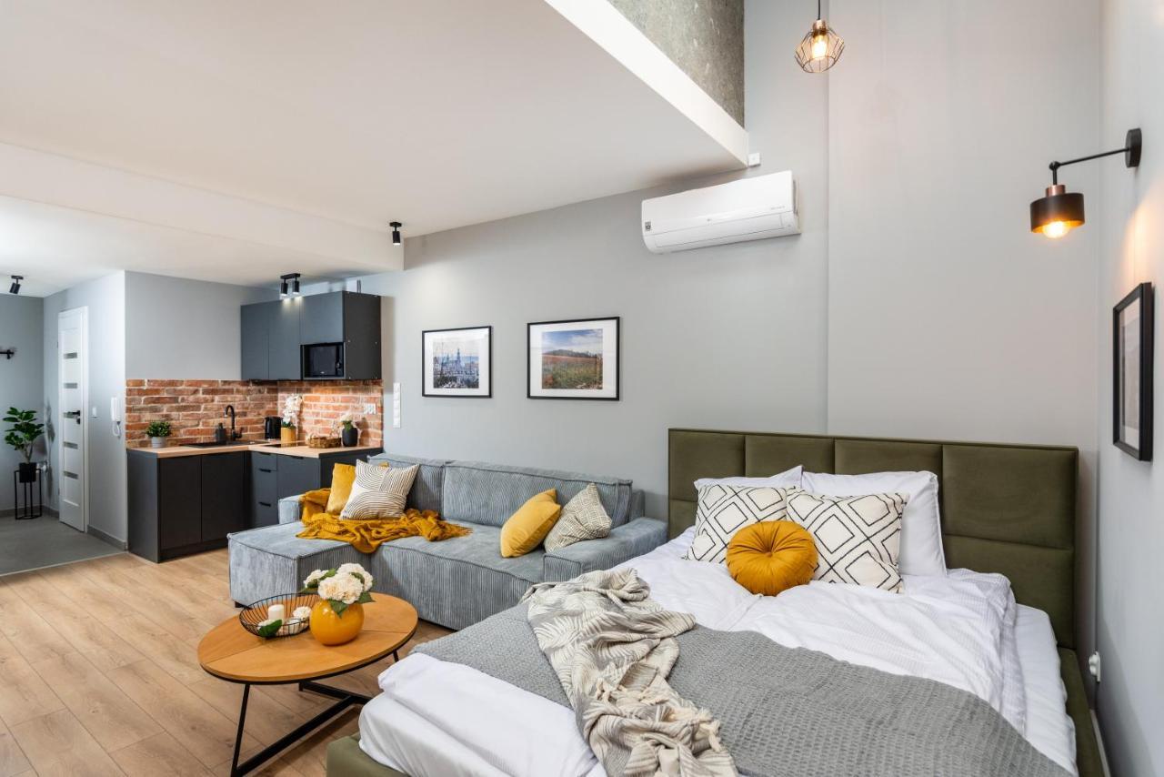 Apartamento Felicjanek 15 - By Upstairs Cracovia Exterior foto